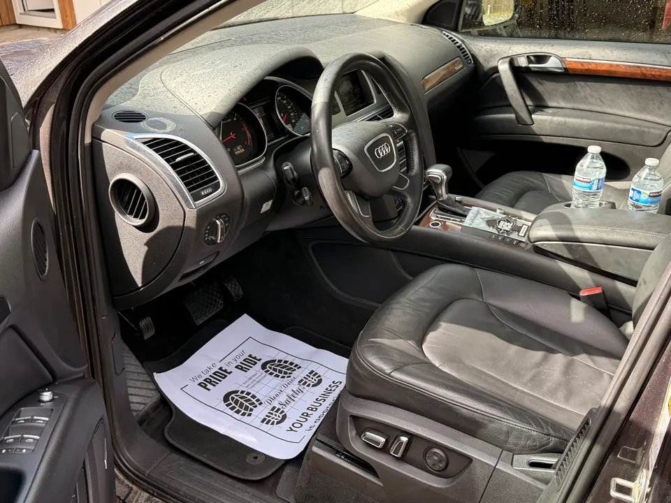 Audi Q7 detailed by ATW Detailing