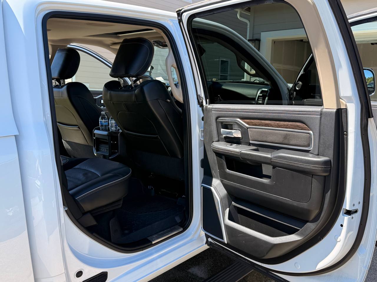 Vehicle interior after detailing